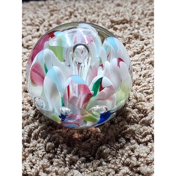 Beautiful Lampwork Paperweight Flower Bubble Art Glass Vintage Home Office Decor - Picture 3 of 8
